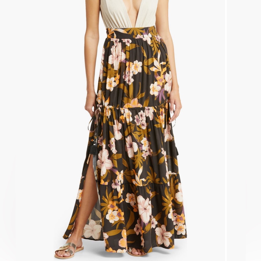 Maaji Aloha Promise Cover Up Skirt EUC